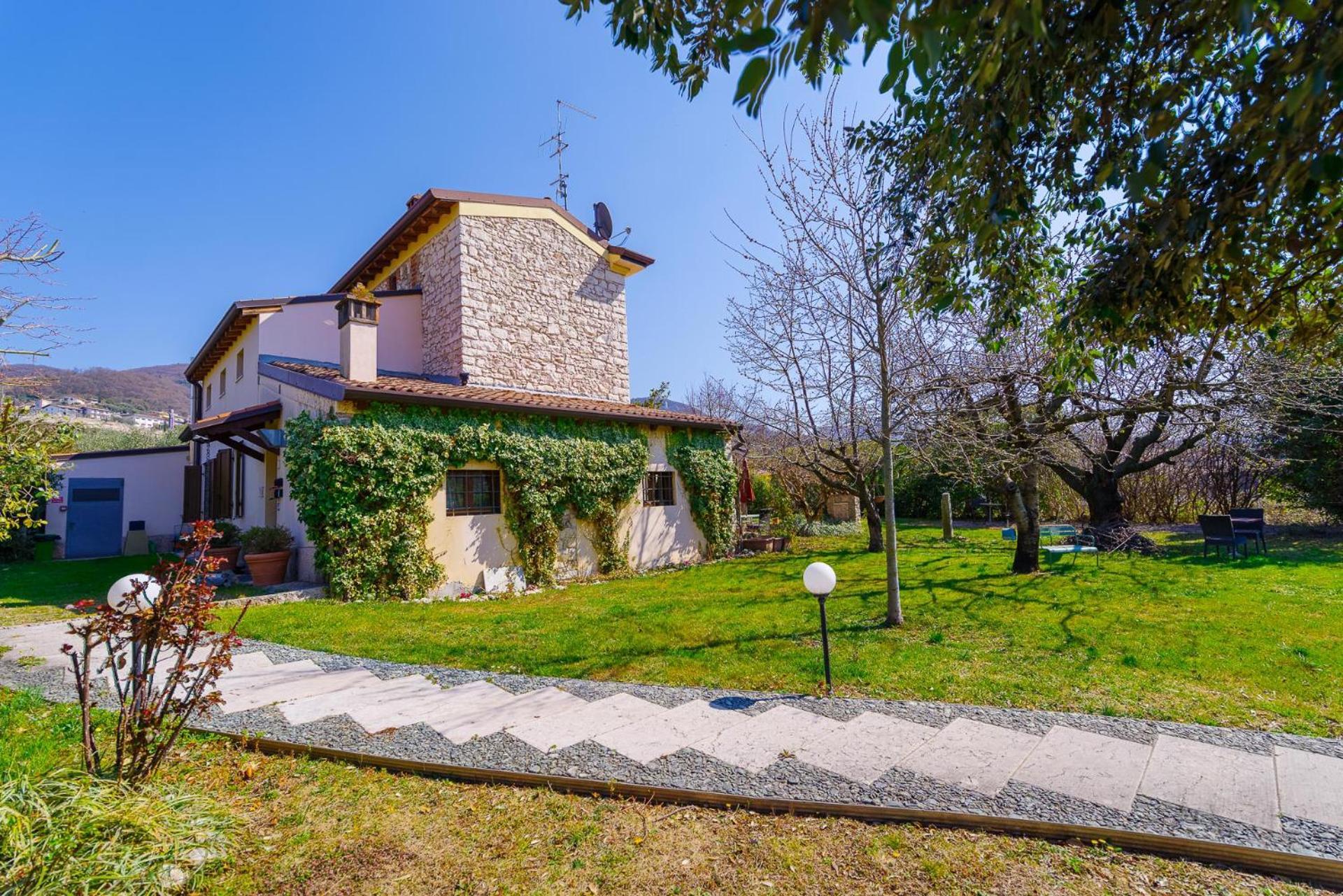 Villa Ada Negrar Exterior photo